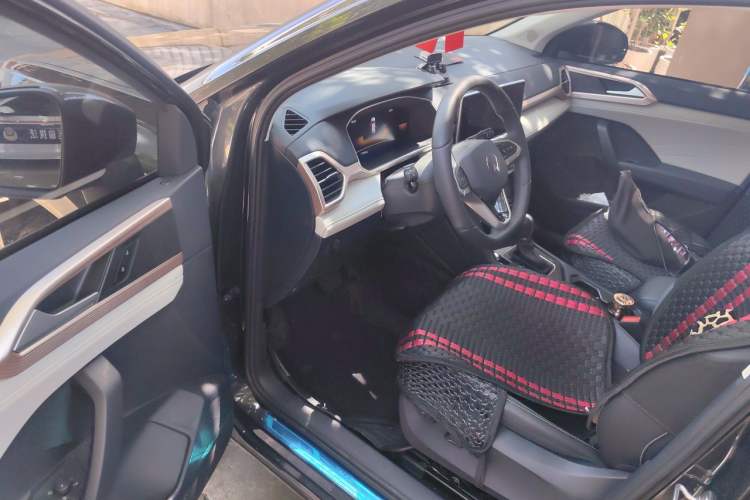 Used Volkswagen Tharu 2024 300TSI Two-Wheel-Drive Moonlight Edition Driver Seat