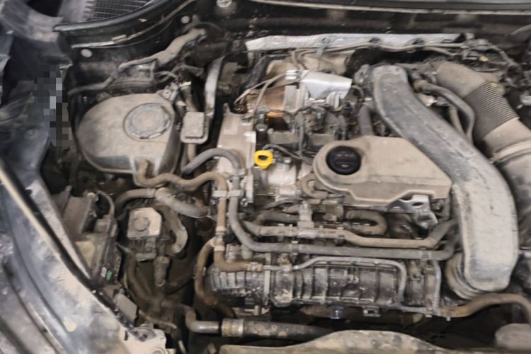 Used Volkswagen Tharu 2024 300TSI Two-Wheel-Drive Full Moon Edition Engine Bay Right