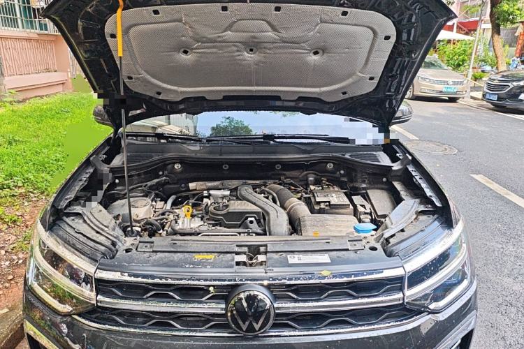 Used Volkswagen Tharu 2024 300TSI Two-Wheel-Drive Moonlight Edition Engine Bay