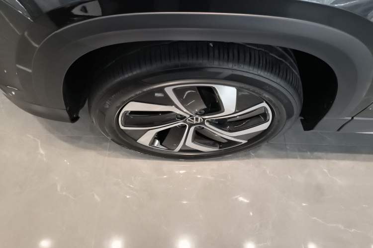 Used Volkswagen Tharu 2024 300TSI Two-Wheel-Drive Full Moon Edition Exterior 4