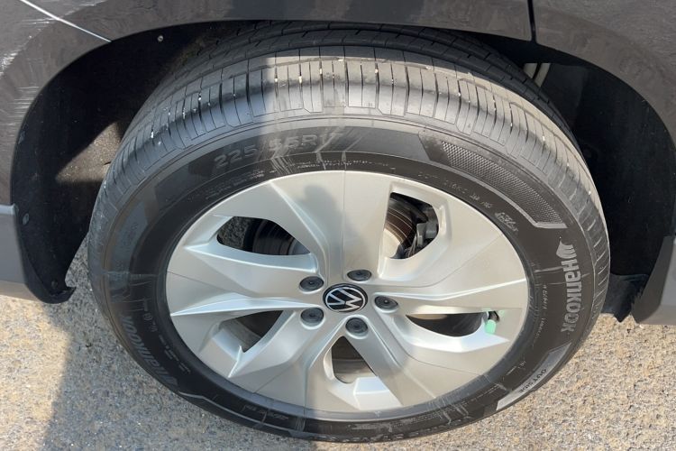 Used Volkswagen Tharu 2024 300TSI Two-Wheel-Drive Crescent Edition Exterior 4