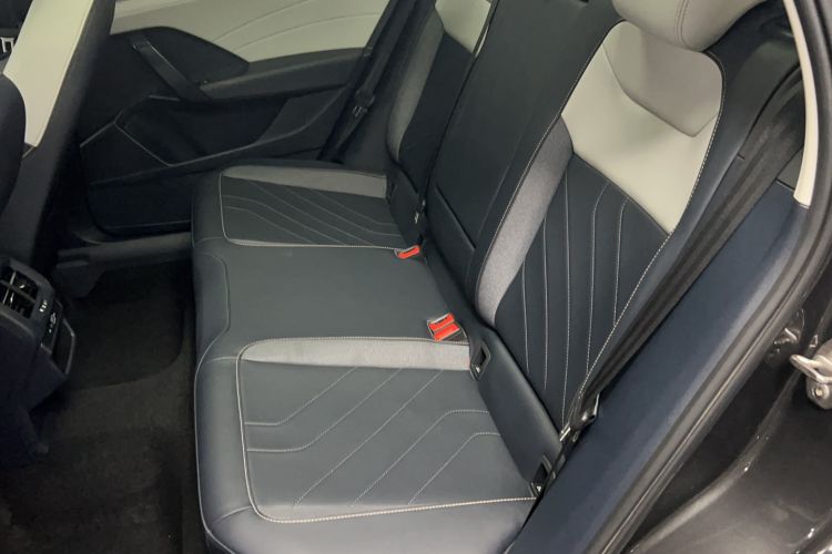 Used Volkswagen Tharu 2024 300TSI Two-Wheel-Drive Full Moon Edition Left Rear Seat