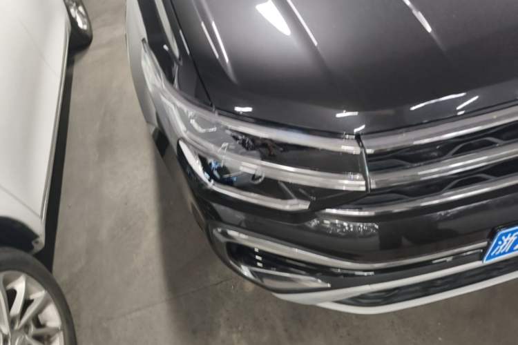 Used Volkswagen Tharu 2024 300TSI Two-Wheel-Drive Full Moon Edition Right Front Headlight