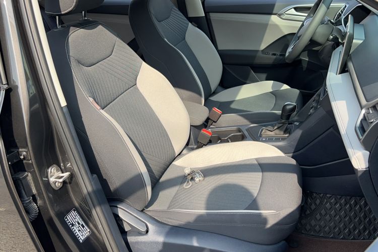 Used Volkswagen Tharu 2024 300TSI Two-Wheel-Drive Crescent Edition Right Front Seat