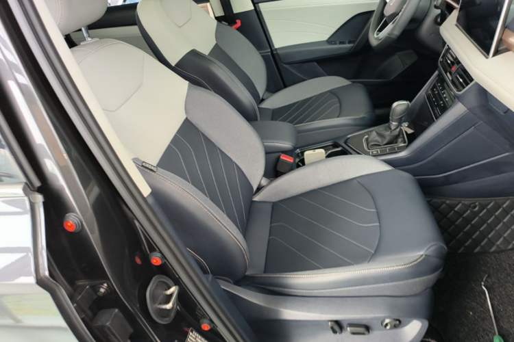 Used Volkswagen Tharu 2024 300TSI Two-Wheel-Drive Full Moon Edition Right Front Seat