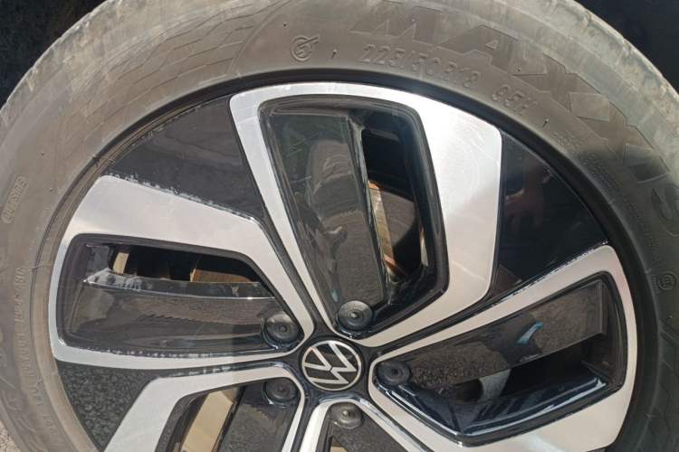 Used Volkswagen Tharu 2024 300TSI Two-Wheel-Drive Full Moon Edition Right Front Wheel Hub