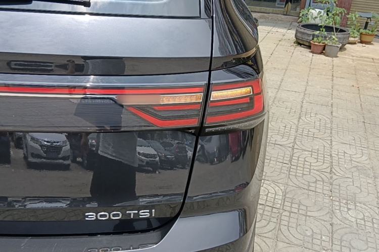 Used Volkswagen Tharu 2024 300TSI Two-Wheel-Drive Moonlight Edition Right Rear Taillight