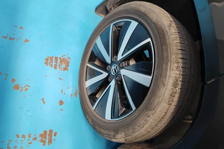 Used Volkswagen Tharu 2024 300TSI Two-Wheel-Drive Moonlight Edition Right Rear Wheel Hub