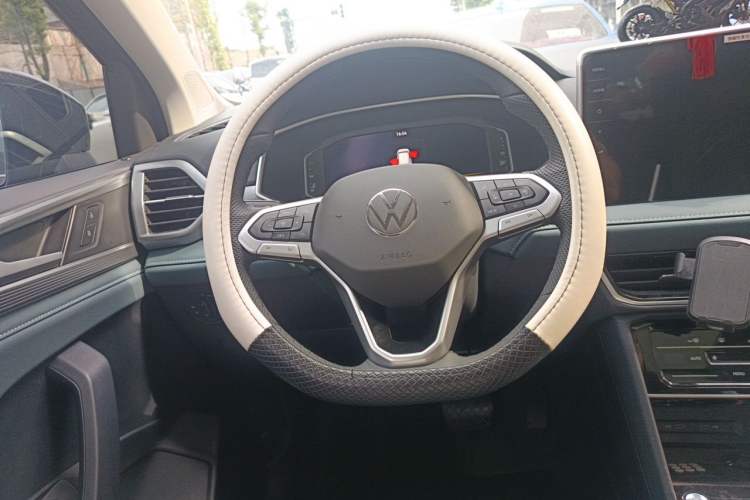 Used Volkswagen Tharu 2024 300TSI Two-Wheel-Drive Full Moon Edition Steering Wheel