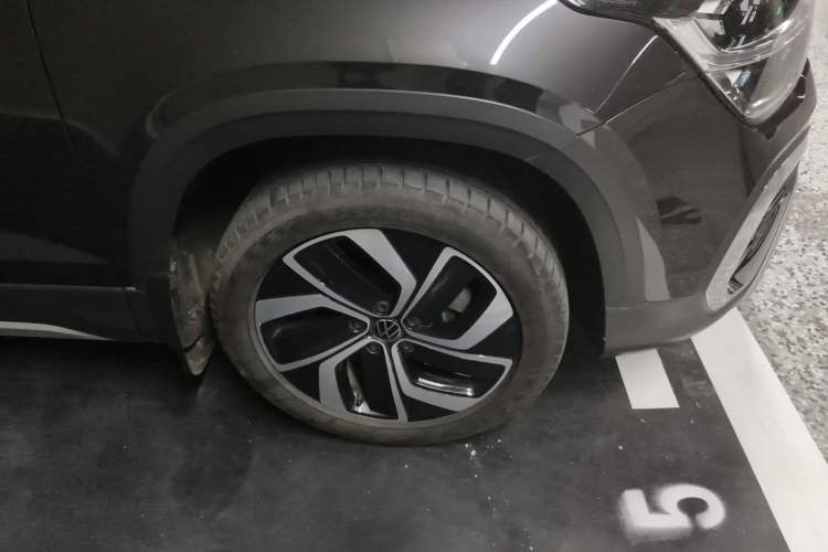 Used Volkswagen Tharu 2024 300TSI Two-Wheel-Drive Full Moon Edition Right Front Wheel Hub