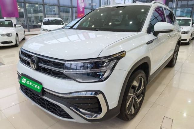 Ojetý Volkswagen Tharu 2024 300TSI Two-Wheel-Drive Full Moon Edition