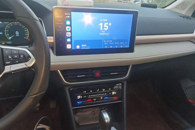 Used Volkswagen Tharu 2024 300TSI Two-Wheel-Drive Full Moon Edition Audio And AC Panel