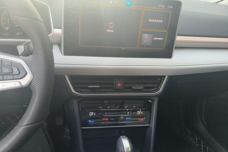 Used Volkswagen Tharu 2024 300TSI Two-Wheel-Drive Full Moon Edition Audio And AC Panel