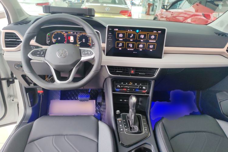 Used Volkswagen Tharu 2024 300TSI Two-Wheel-Drive Full Moon Edition Center Console