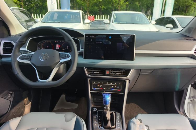 Used Volkswagen Tharu 2024 300TSI Two-Wheel-Drive Moon Luxury Edition Center Console
