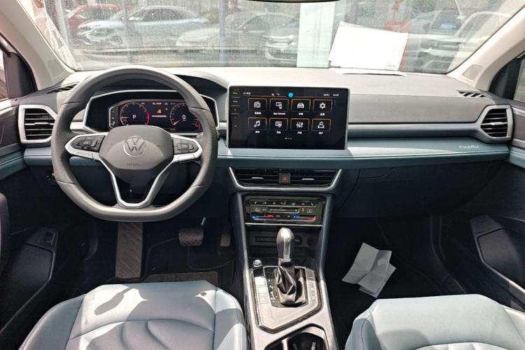 Used Volkswagen Tharu 2024 300TSI Two-Wheel-Drive Moon Luxury Edition Center Console