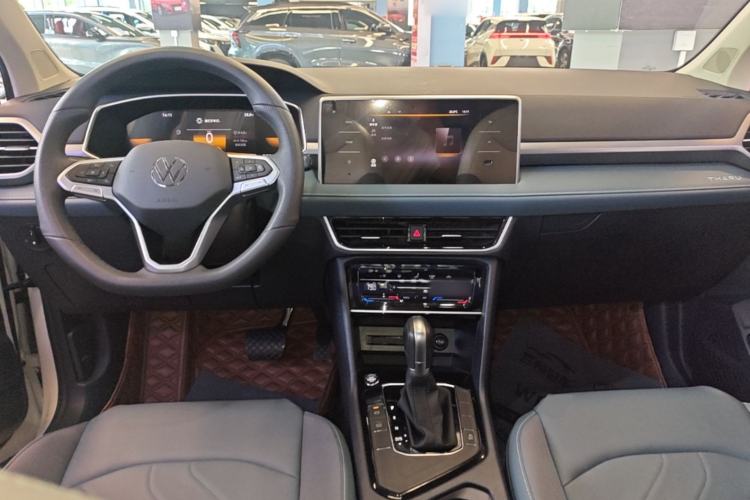 Used Volkswagen Tharu 2024 300TSI Two-Wheel-Drive Moonlight Edition Center Console