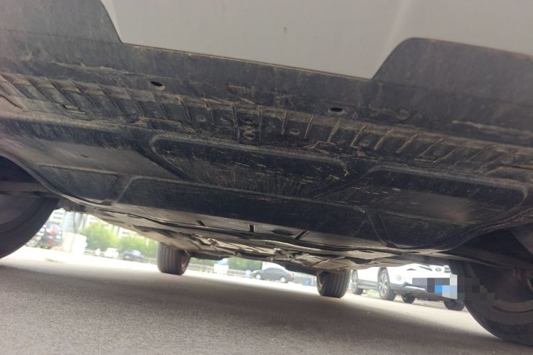 Used Volkswagen Tharu 2024 300TSI Two-Wheel-Drive Full Moon Edition Chassis Front