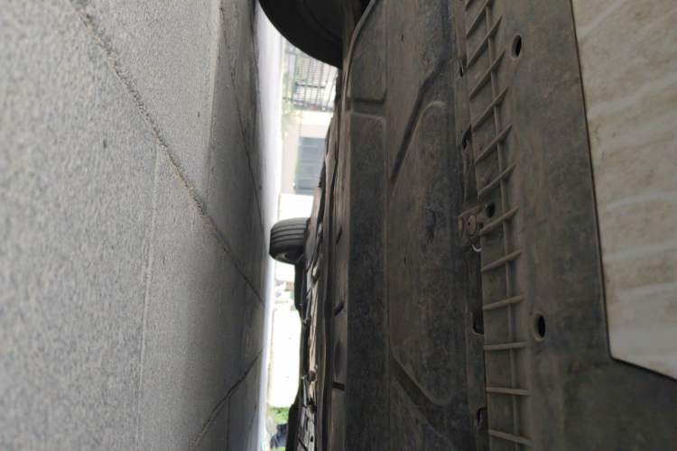 Used Volkswagen Tharu 2024 300TSI Two-Wheel-Drive Full Moon Edition Chassis Front