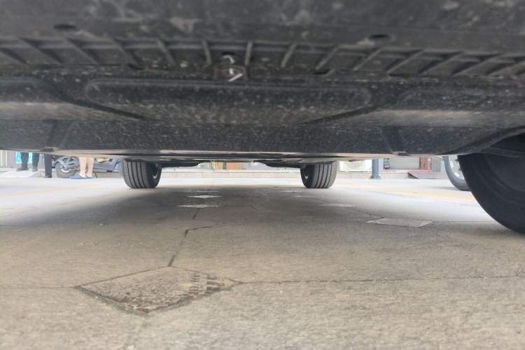 Used Volkswagen Tharu 2024 300TSI Two-Wheel-Drive Full Moon Edition Chassis Front