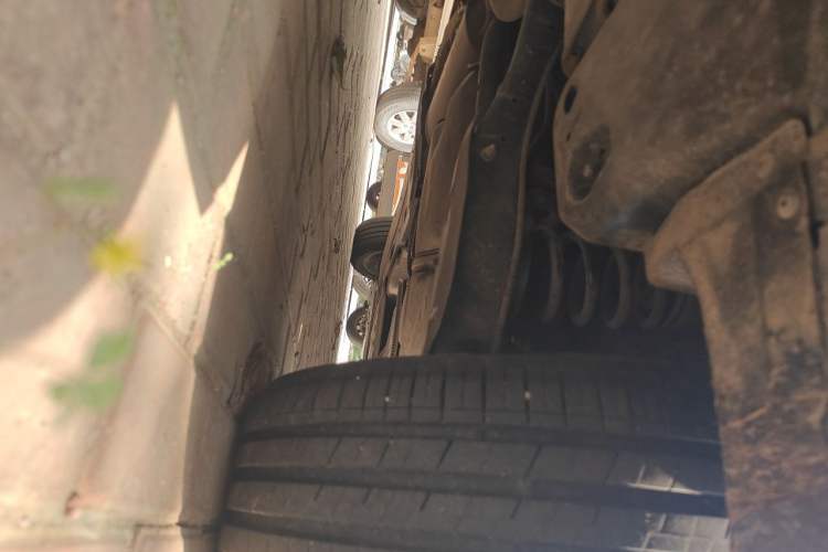 Used Volkswagen Tharu 2024 300TSI Two-Wheel-Drive Full Moon Edition Chassis Rear Right
