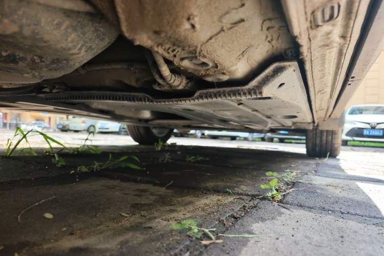 Used Volkswagen Tharu 2024 300TSI Two-Wheel-Drive Crescent Edition Chassis Rear Right