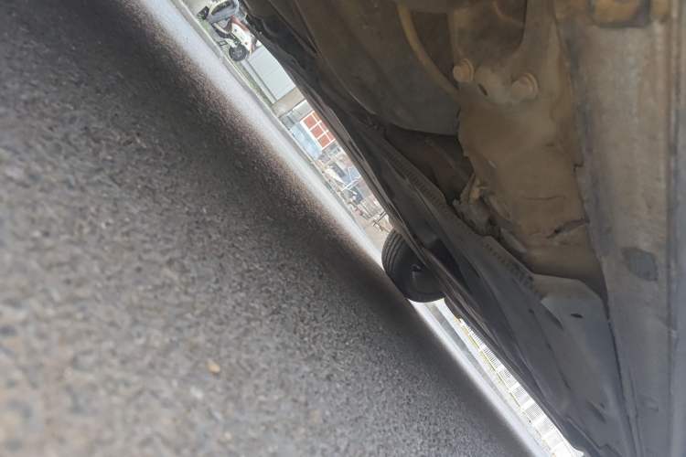 Used Volkswagen Tharu 2024 300TSI Two-Wheel-Drive Full Moon Edition Chassis Rear Right