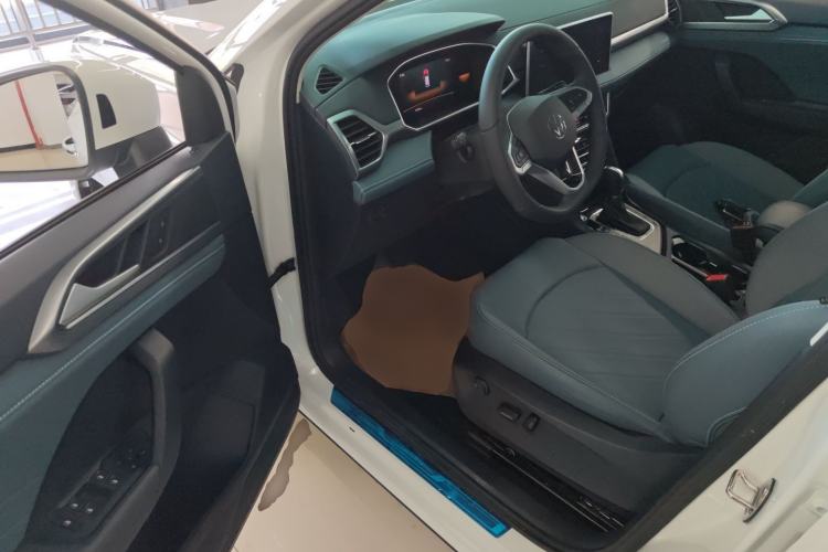 Used Volkswagen Tharu 2024 300TSI Two-Wheel-Drive Moonlight Edition Driver Seat