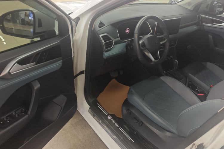Used Volkswagen Tharu 2024 300TSI Two-Wheel-Drive Moonlight Edition Driver Seat