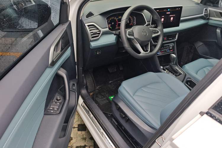 Used Volkswagen Tharu 2024 300TSI Two-Wheel-Drive Moon Luxury Edition Driver Seat