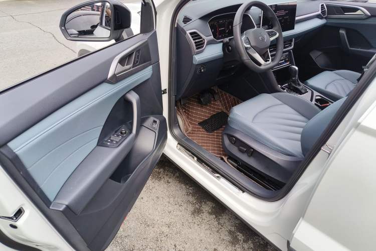 Used Volkswagen Tharu 2024 300TSI Two-Wheel-Drive Moon Luxury Edition Driver Seat
