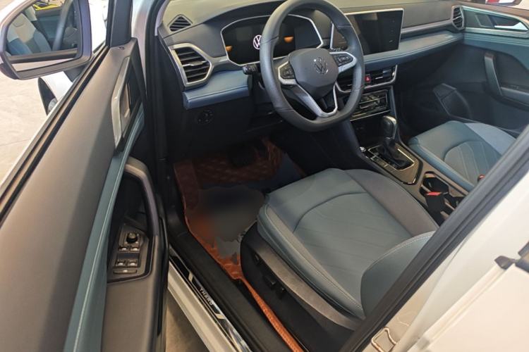 Used Volkswagen Tharu 2024 300TSI Two-Wheel-Drive Moonlight Edition Driver Seat