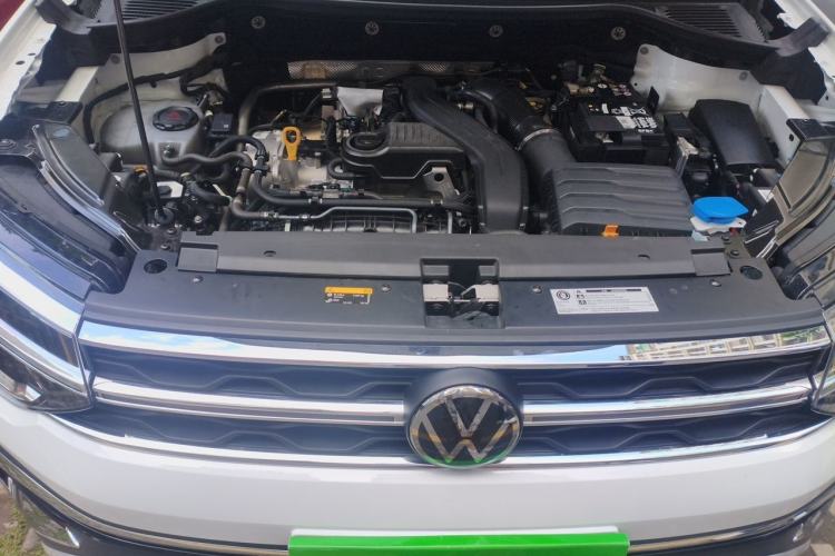 Used Volkswagen Tharu 2024 300TSI Two-Wheel-Drive Full Moon Edition Engine Bay