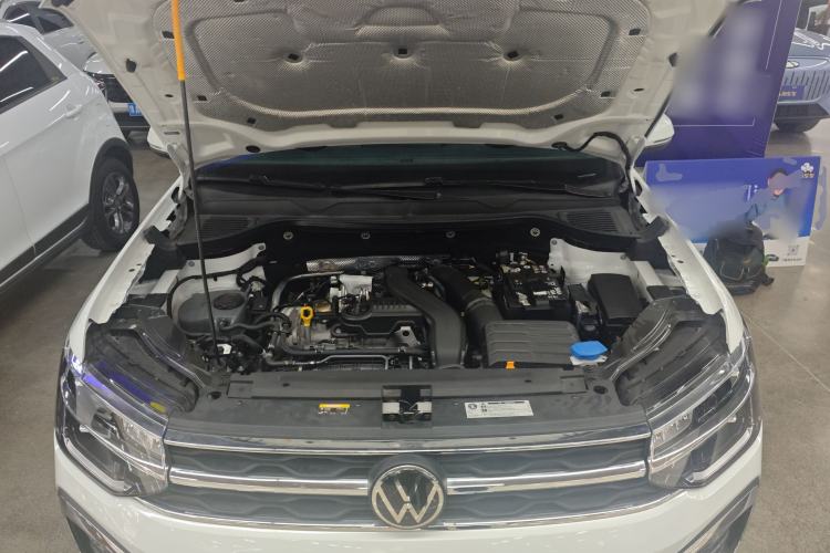 Used Volkswagen Tharu 2024 300TSI Two-Wheel-Drive Moonlight Edition Engine Bay