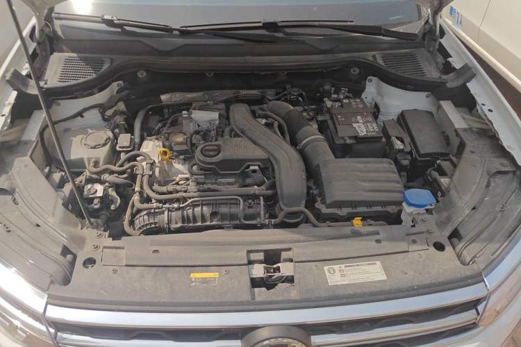 Used Volkswagen Tharu 2024 300TSI Two-Wheel-Drive Full Moon Edition Engine Bay