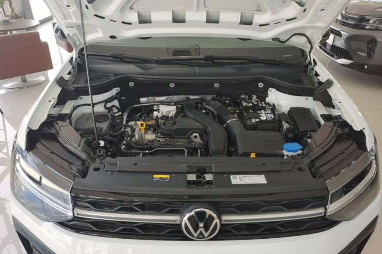 Used Volkswagen Tharu 2024 300TSI Two-Wheel-Drive Moon Luxury Edition Engine Bay
