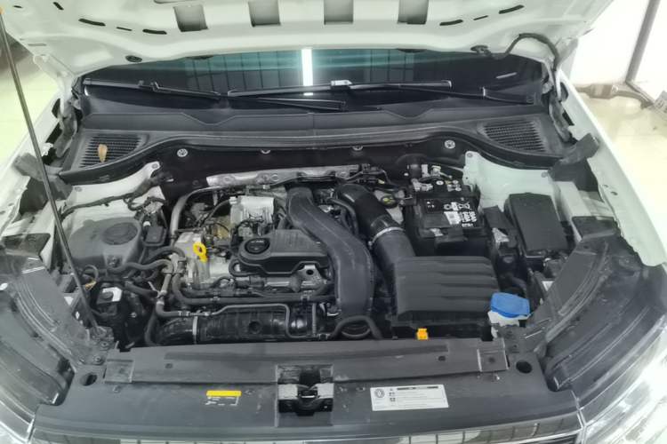 Used Volkswagen Tharu 2024 300TSI Two-Wheel-Drive Full Moon Edition Engine Bay