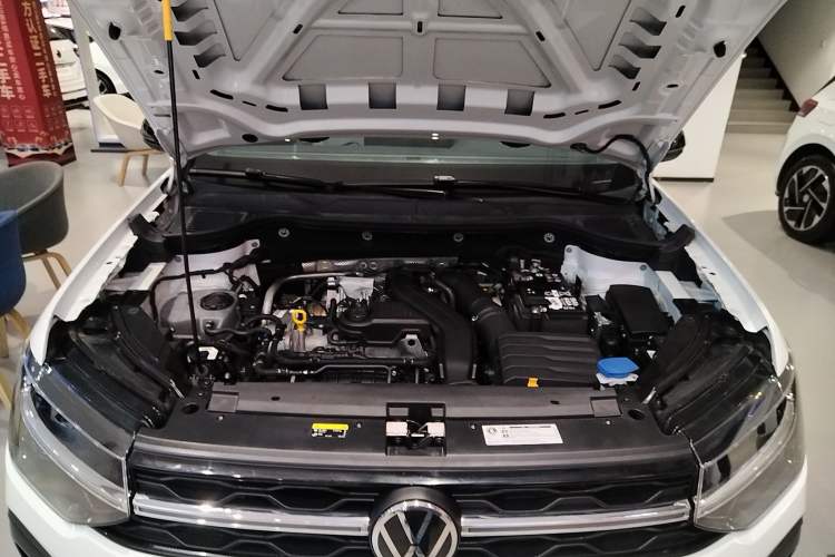 Used Volkswagen Tharu 2024 300TSI Two-Wheel-Drive Moon Luxury Edition Engine Bay