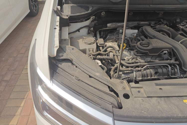 Used Volkswagen Tharu 2024 300TSI Two-Wheel-Drive Full Moon Edition Engine Bay Right