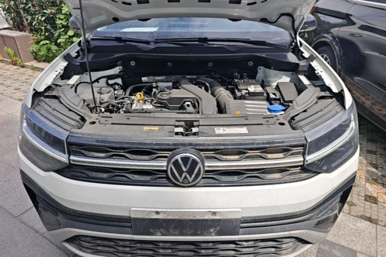 Used Volkswagen Tharu 2024 300TSI Two-Wheel-Drive Moon Luxury Edition Engine Bay