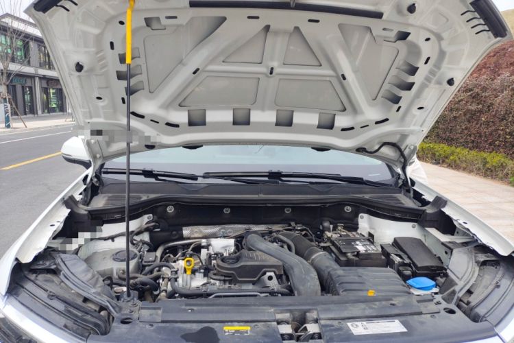 Used Volkswagen Tharu 2024 300TSI Two-Wheel-Drive Moonlight Edition Engine Bay
