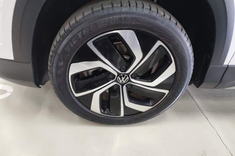 Used Volkswagen Tharu 2024 300TSI Two-Wheel-Drive Full Moon Edition Exterior 4