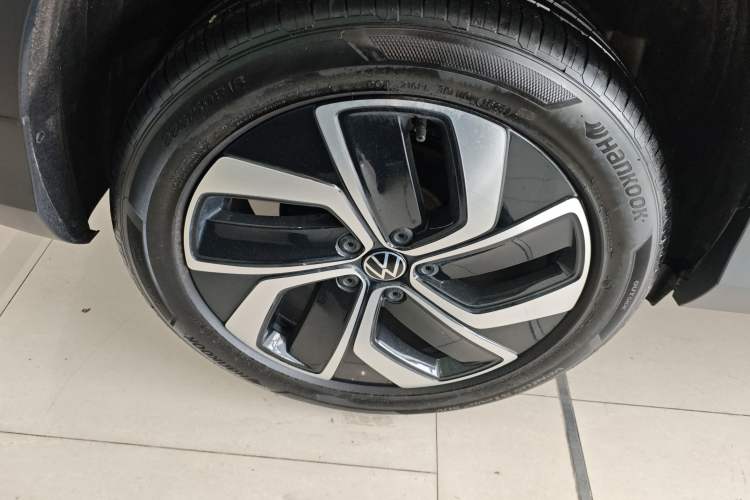 Used Volkswagen Tharu 2024 300TSI Two-Wheel-Drive Full Moon Edition Exterior 5