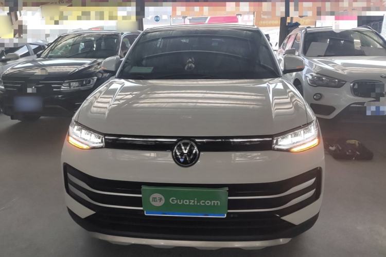 Used Volkswagen Tharu 2024 300TSI Two-Wheel-Drive Crescent Edition Front