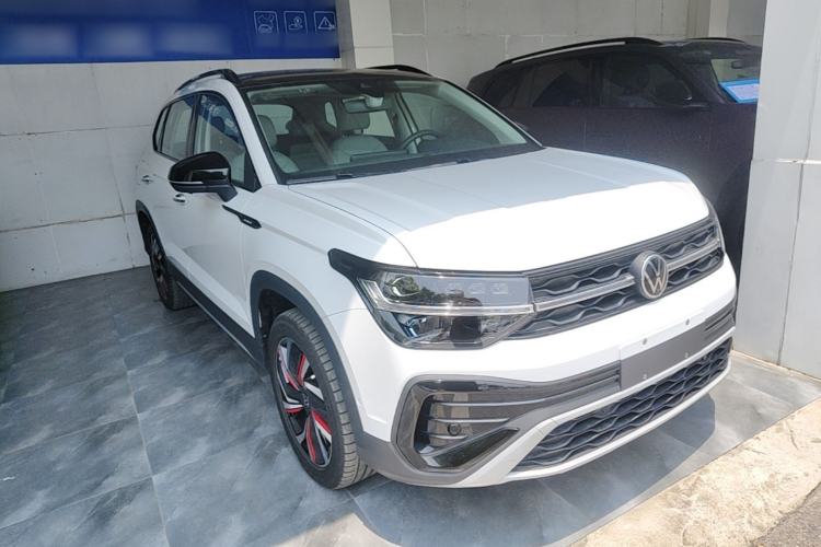 Used Volkswagen Tharu 2024 300TSI Two-Wheel-Drive Moon Luxury Edition Front Right 45 Deg