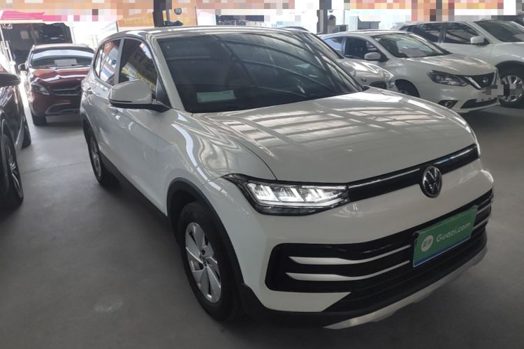 Used Volkswagen Tharu 2024 300TSI Two-Wheel-Drive Crescent Edition Front Right 45 Deg