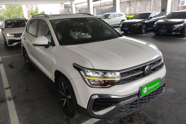 Used Volkswagen Tharu 2024 300TSI Two-Wheel-Drive Moonlight Edition Front Right 45 Deg