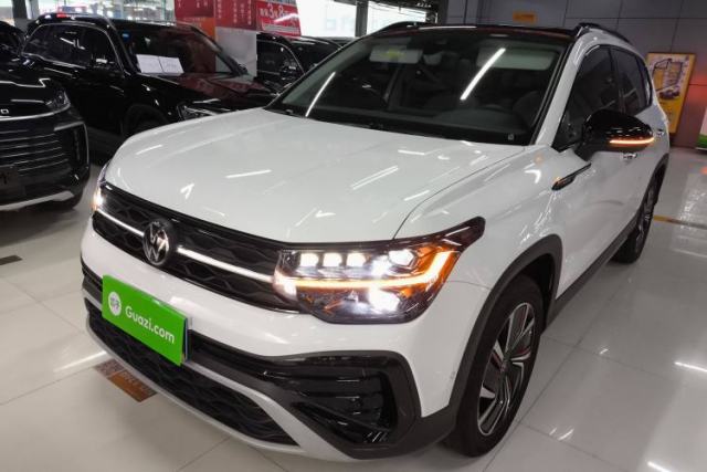 Ojetý Volkswagen Tharu 2024 300TSI Two-Wheel-Drive Moon Luxury Edition