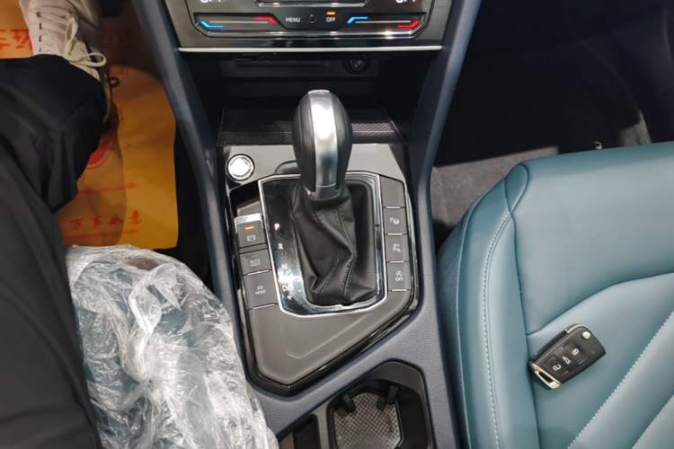 Used Volkswagen Tharu 2024 300TSI Two-Wheel-Drive Moon Luxury Edition Gear Lever