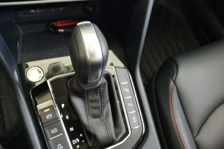 Used Volkswagen Tharu 2024 300TSI Two-Wheel-Drive Moon Luxury Edition Gear Lever